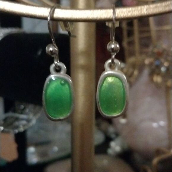 Earrings   - Picture 2 of 2